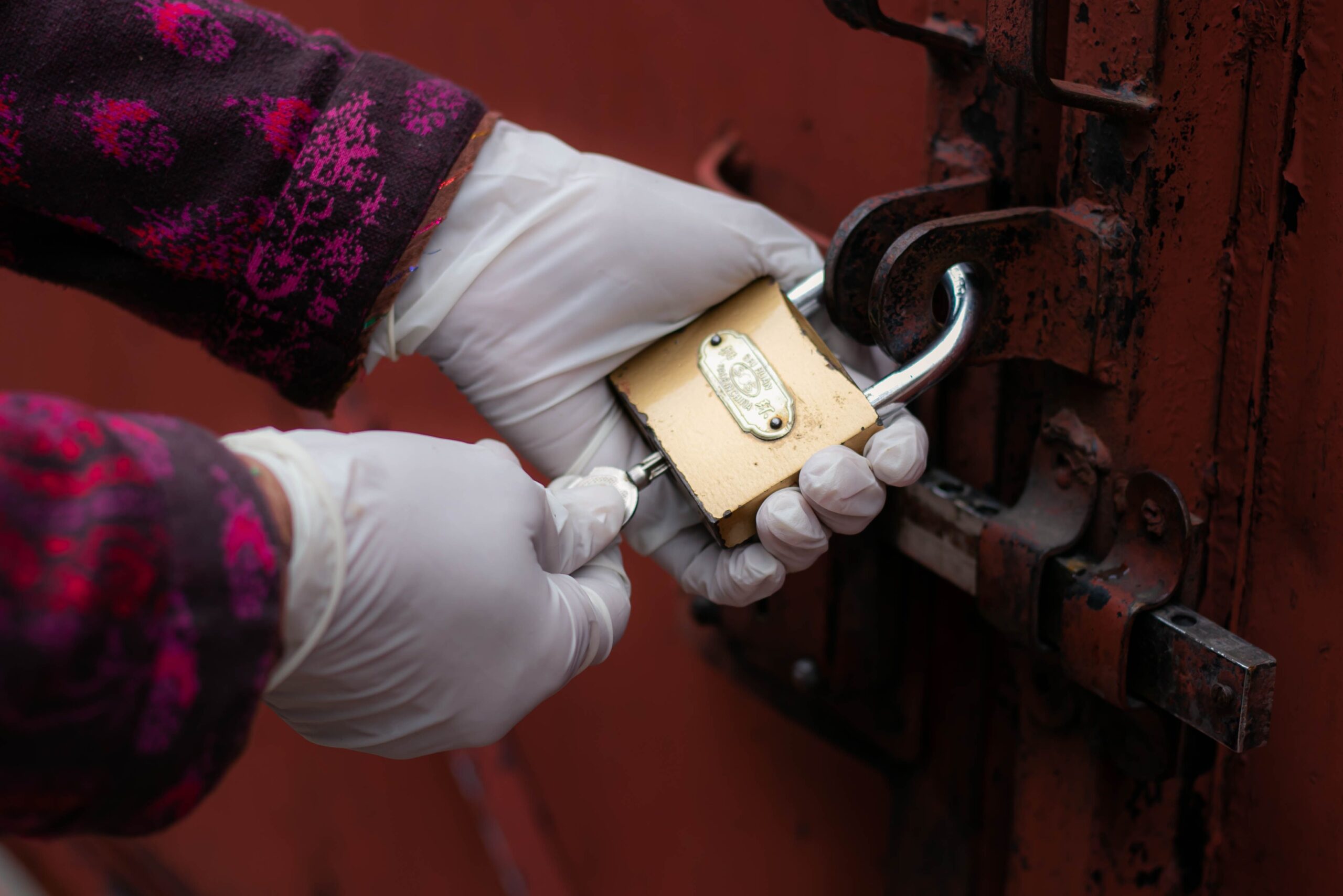 Read more about the article Stealing Content Is Very Stupid (Plus: How To Protect Your Original Content)
